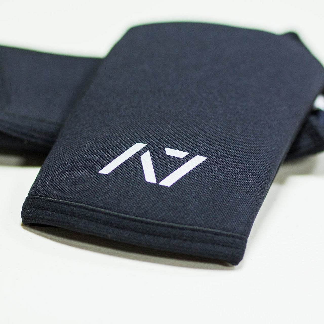 A7 7mm Elbow Sleeves – A7 Japan